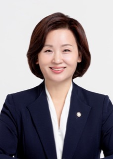 이수진 국회의원 공식 사진
