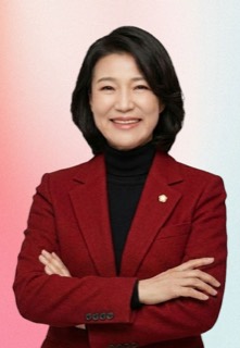 이진숙 국회의원 공식 사진