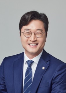장철민 국회의원 공식 사진
