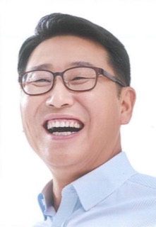 김영환 국회의원 공식 사진