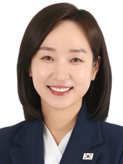 전은수 국회의원 공식 사진
