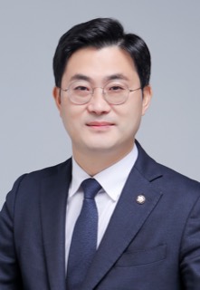 이정문 국회의원 공식 사진