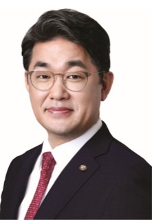 배준영 국회의원 공식 사진