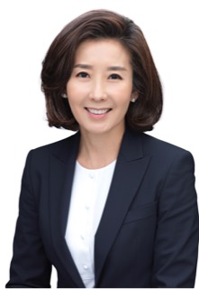 나경원 국회의원 공식 사진