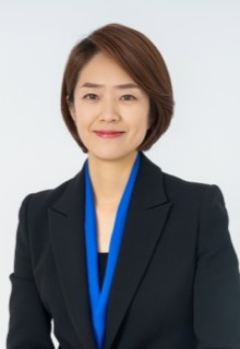 고민정 국회의원 공식 사진